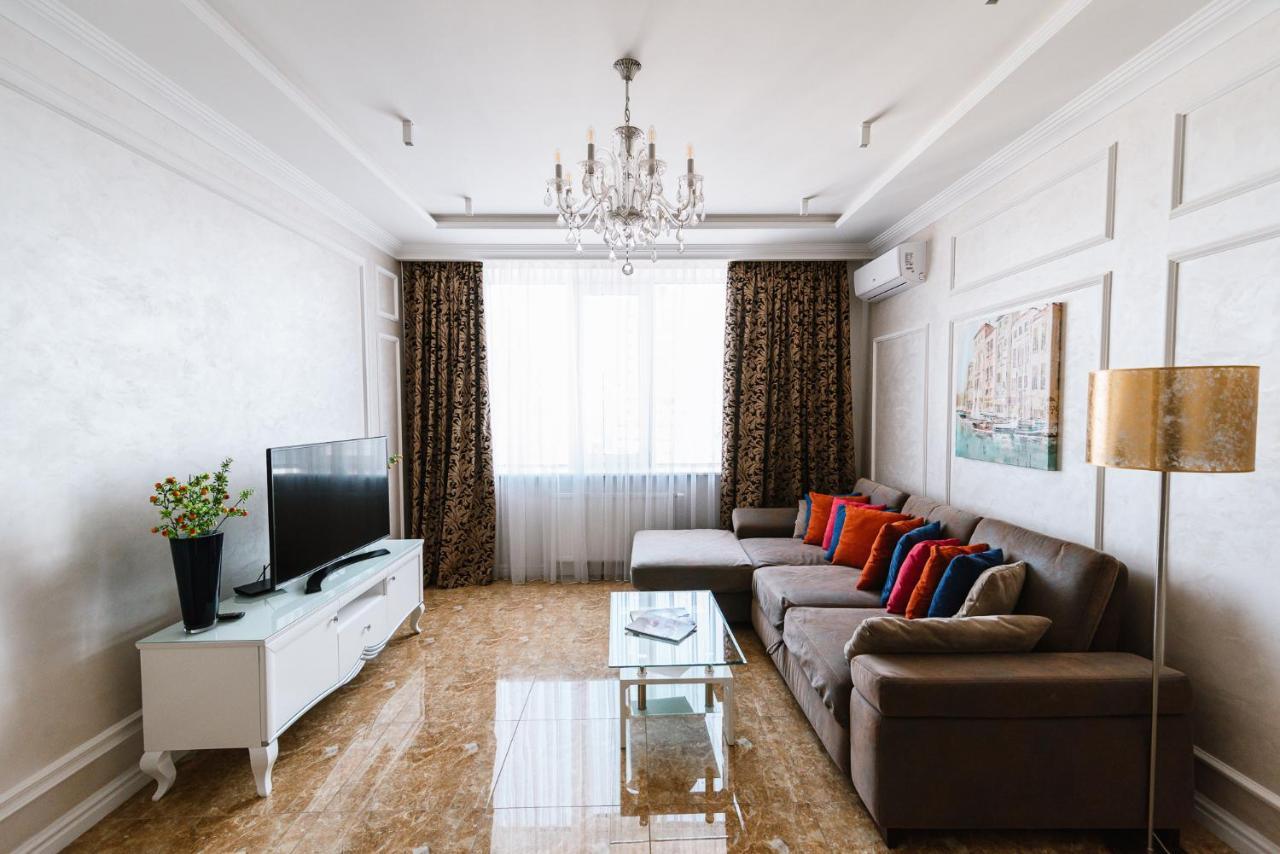 Luxury For Business & Pleasure Royal 2 Daire Kiev Dış mekan fotoğraf