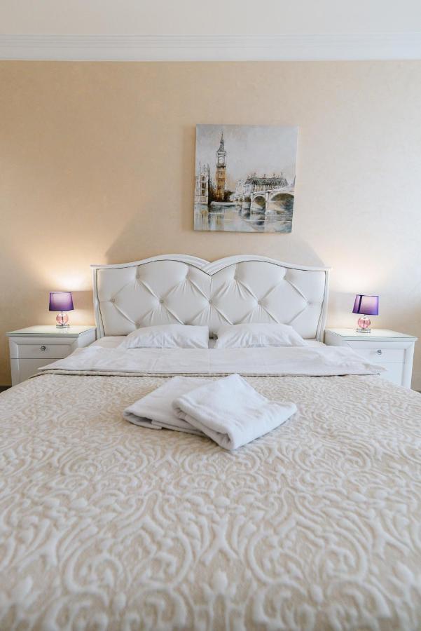 Luxury For Business & Pleasure Royal 2 Daire Kiev Dış mekan fotoğraf