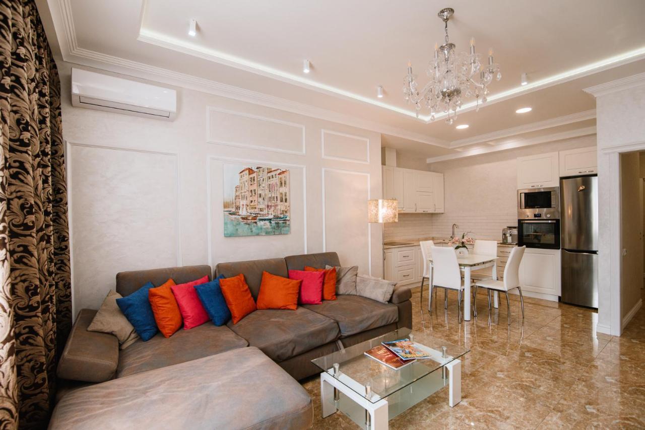 Luxury For Business & Pleasure Royal 2 Daire Kiev Dış mekan fotoğraf