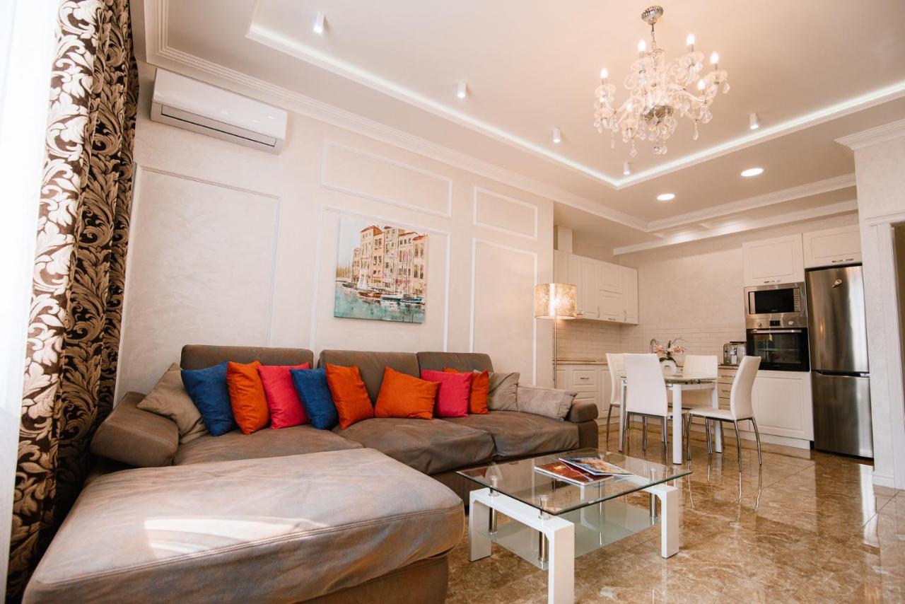 Luxury For Business & Pleasure Royal 2 Daire Kiev Dış mekan fotoğraf